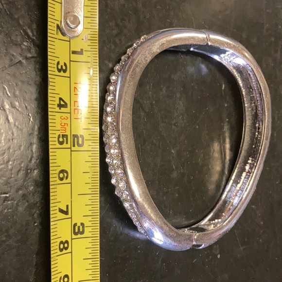 For sale pre owned rhinestone woman’s bracelet - Picture 3 of 3